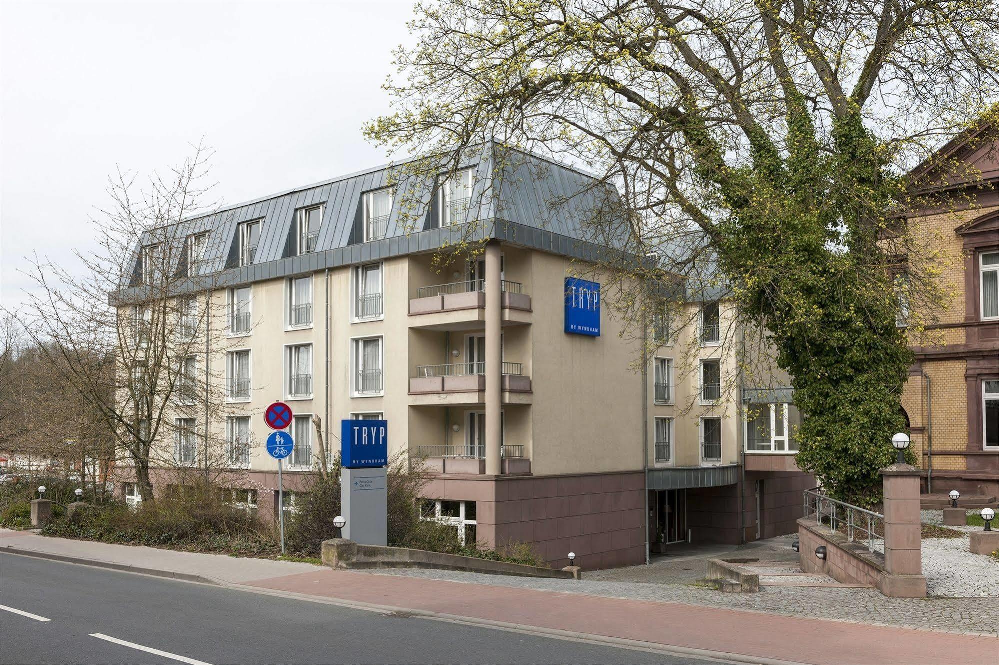 Tryp By Wyndham Hotel Stadtoldendorf Bagian luar foto