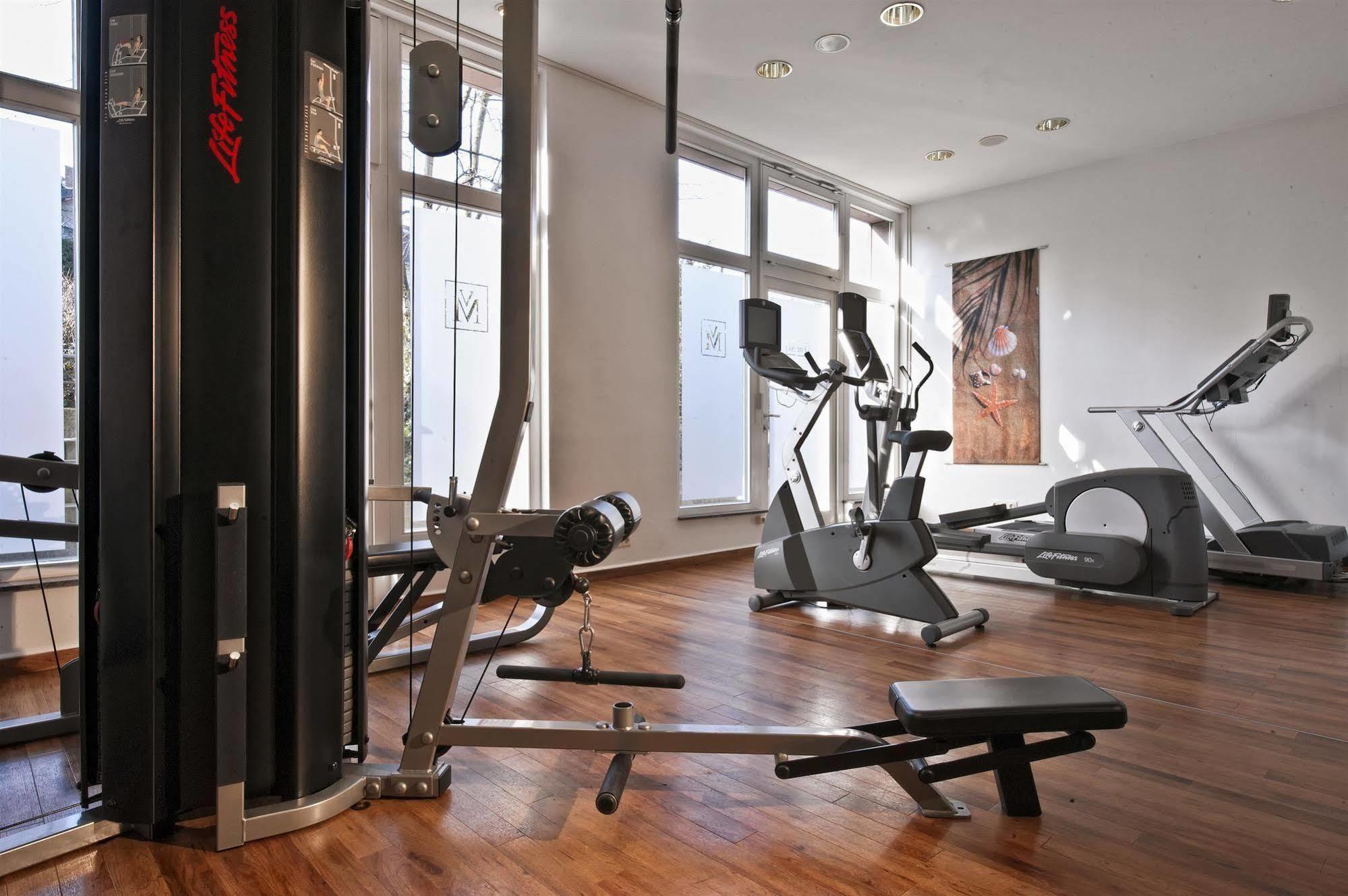 Tryp By Wyndham Hotel Stadtoldendorf Bagian luar foto